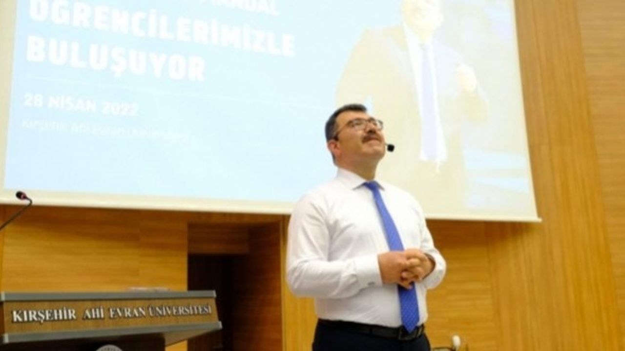 TÜBİTAK Başkanı Kırşehir'de öğrencilerle bir araya geldi