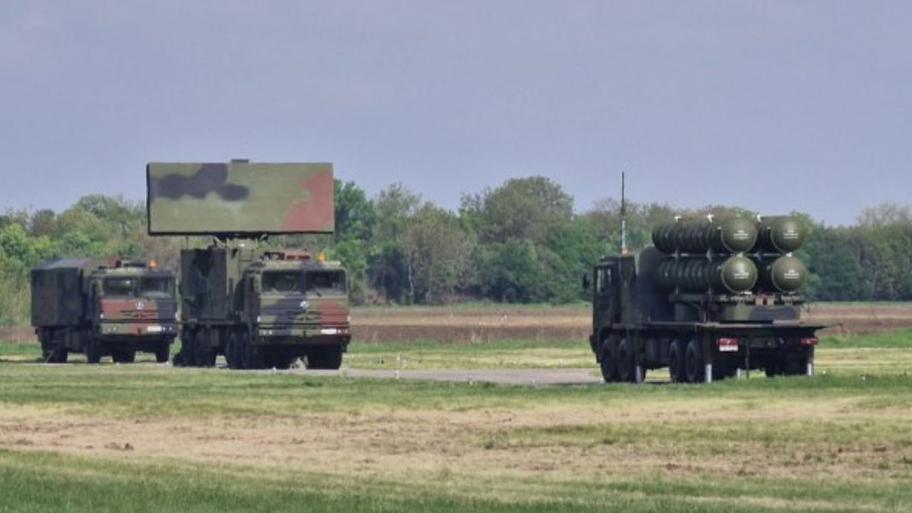 Sırbistan HQ-22 hava savunma sistemini sergiledi