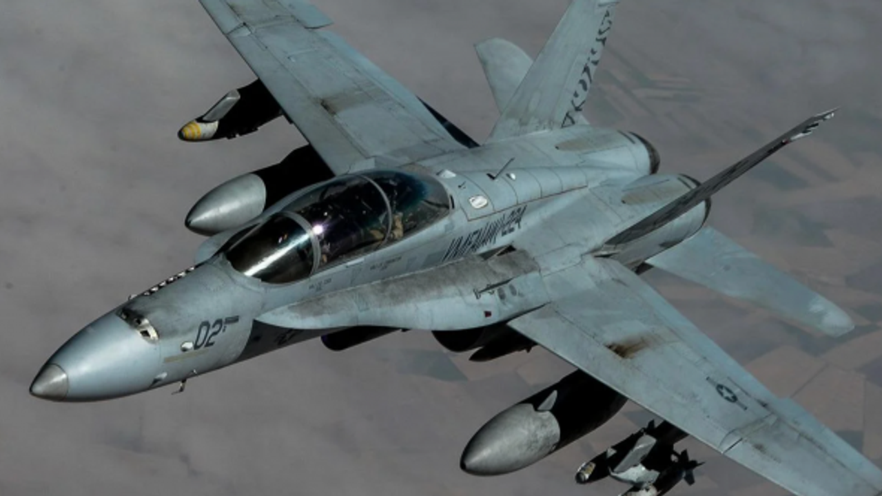 ABD Donanması'nın F/A-18E savaş uçağı düştü