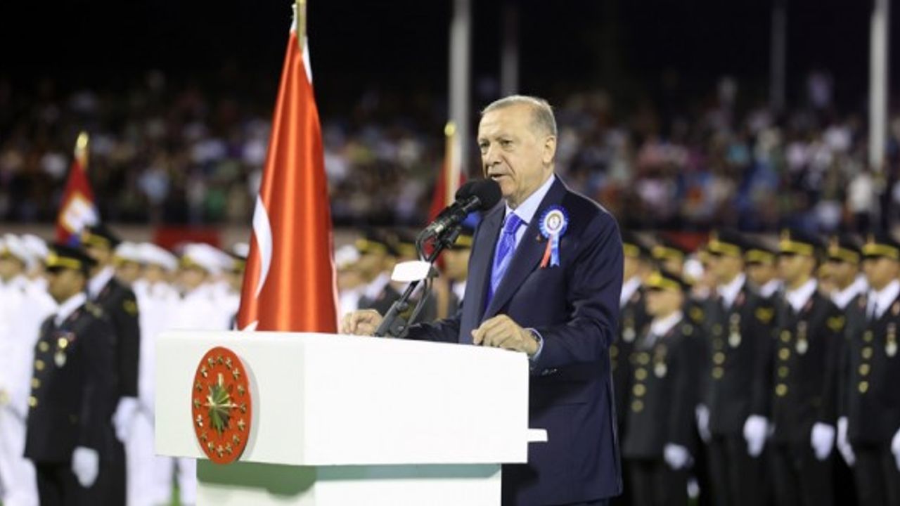 Erdoğan'dan sınır ötesi harekâtını eleştirenlere sert tepki