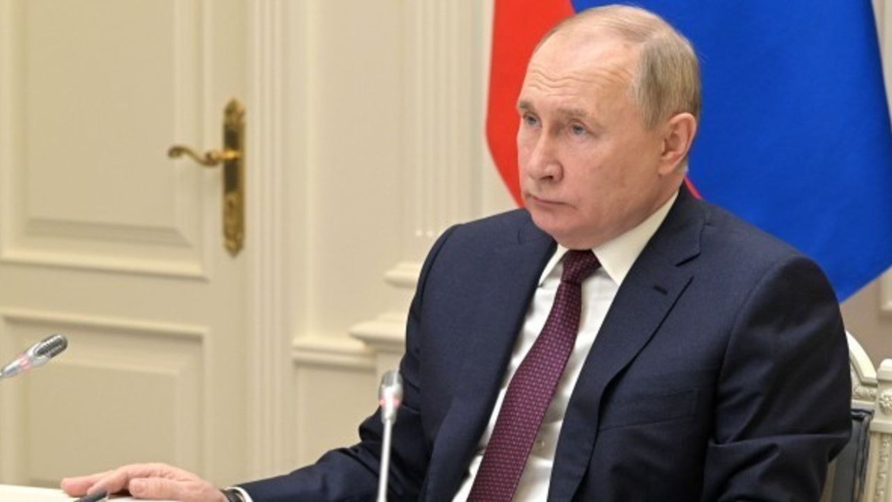 Putin: Herson’da yaşayanların tahliye edilmesi gerekiyor