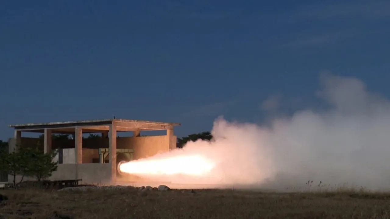 Kuzey Kore, yeni tip balistik füzelerin ilk testini gerçekleştirdi