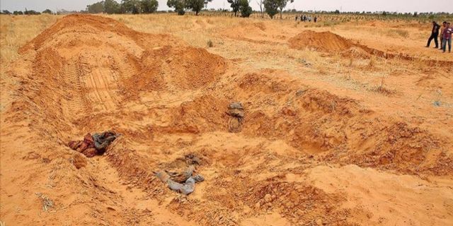 Libya'daki toplu mezarlardan 208 ceset çıkarıldı