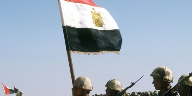 Mısır'dan Esed rejimine askeri destek