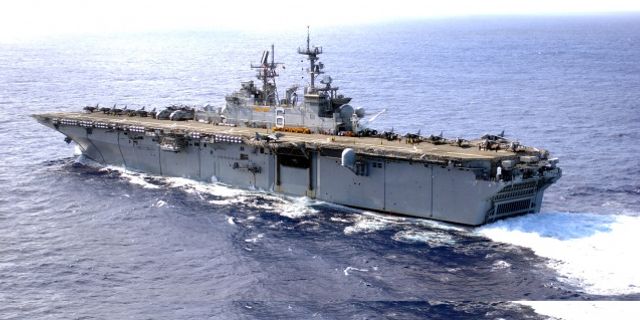 USS Bonhomme Richard LHD kullanılmayacak hale geldi
