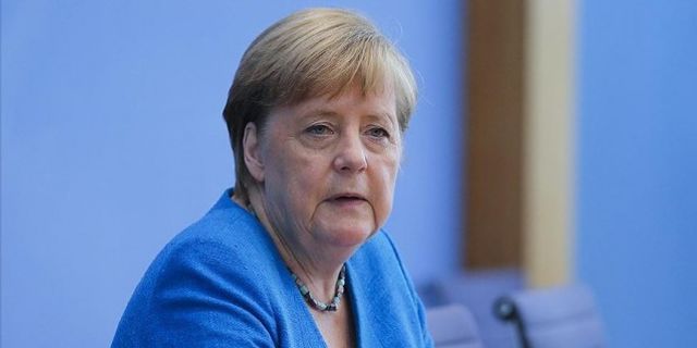 Merkel'den, Azerbaycan ve Ermenistan'a 'çatışmaları sonladırın' çağrısı