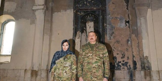 Aliyev işgalden kurtarılan Ağdam'ı ziyaret etti