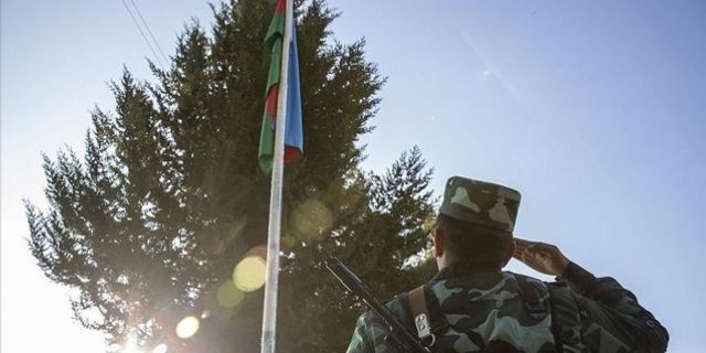 Azerbaycan ordusu Ağdam'a yerleşmeye başladı