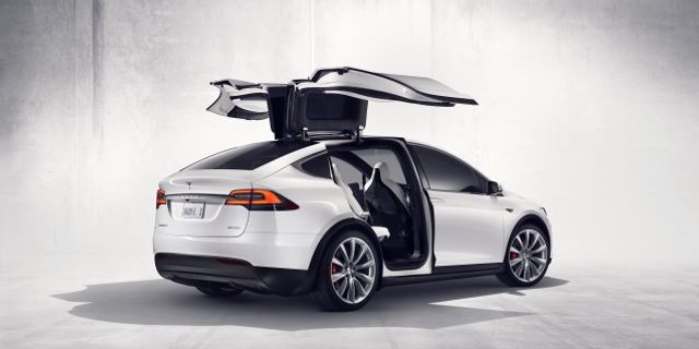 Tesla Model X'te güvenlik zafiyeti bulundu