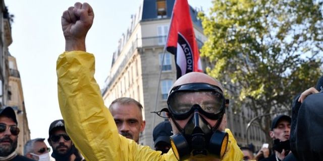 Sarı yelekliler yeniden Fransa sokaklarında