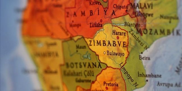 Zimbabve'de 10 bin kişinin işe gitmeden maaş aldığı ortaya çıktı