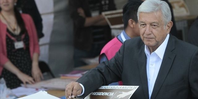 Meksika Devlet Başkanı, Twitter'ı muhalefetteki siyasilere çalışmakla suçladı