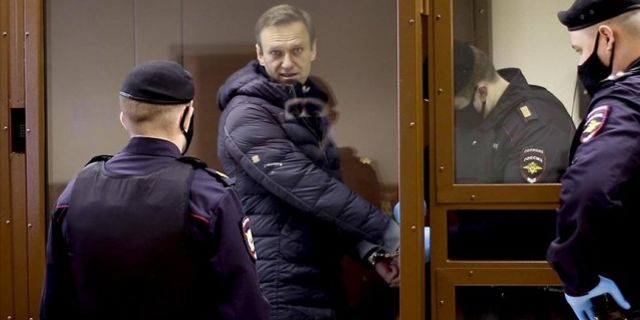 AB, Rusya'nın AİHM'in Navalnıy hakkındaki talebini yerine getirmesini istedi