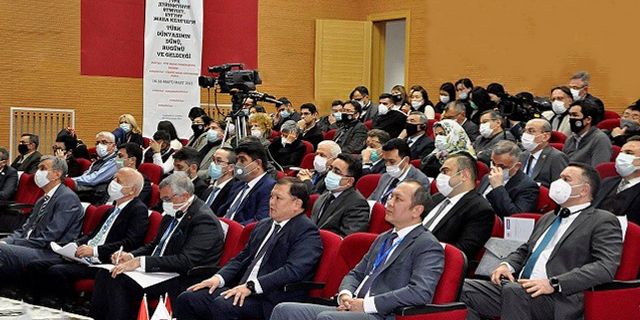 Kırgızistan'da "Türk Dünyasının Dünü, Bugünü ve Geleceği" sempozyumu sürüyor