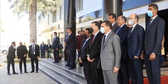 Libya Başkanlık Konseyi Başkanı Muhammed el-Menfi görevi devraldı