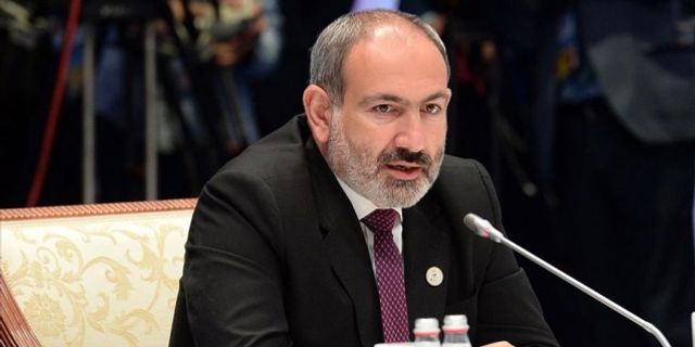 Paşinyan, Genelkurmay Başkanının görevden alınmış sayıldığını açıkladı