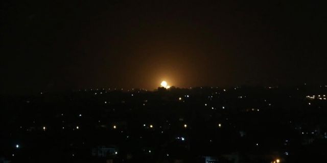 İsrail tankları Gazze'de Hamas'a ait noktaları vurdu