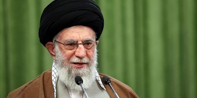 İran lideri Hamaney, Zarif'i sözlerinden ötürü suçladı