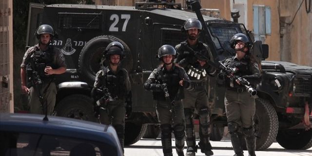 İsrail güçleri Batı Şeria'da 23 Filistinliyi gözaltına aldı