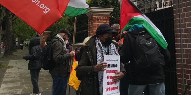 İsrail'in Londra Büyükelçiliği rezidansı önünde protesto gösterisi