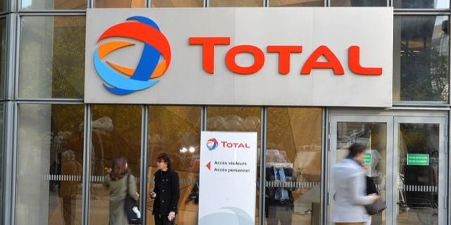 Total'in Myanmar'da cuntayı finanse ettiği ileri sürüldü