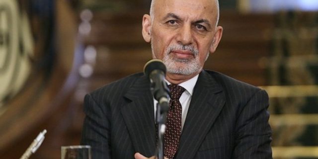 Afgan Cumhurbaşkanı, Taliban ilerlerken bakanları değiştiriyor