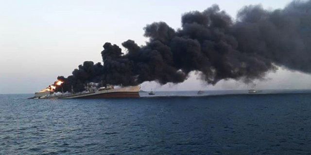 İran Donanması'nın en büyük gemisi battı