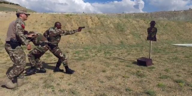 Özel Kuvvetler’den Gine ordusuna eğitim
