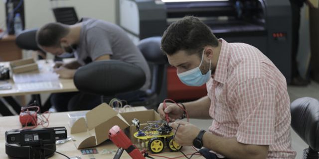 TİKA'nın Lübnan’da kurduğu dijital üretim laboratuvarı faaliyete başladı