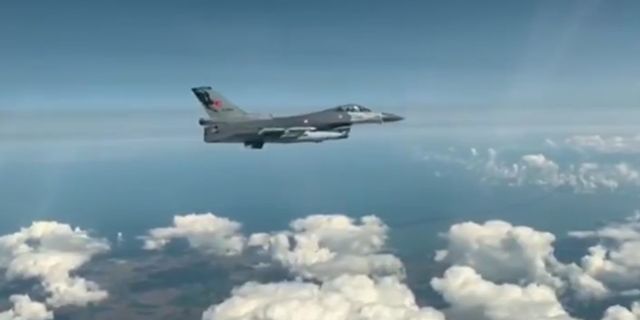 Türk F-16'ları Baltık Denizi'nde ilk alarm reaksiyon görevini icra etti