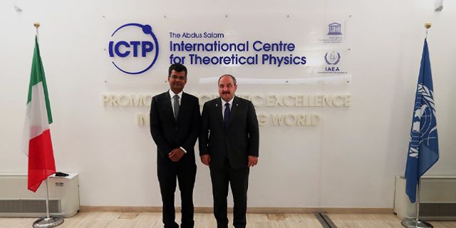 Türk heyetinden ICTP'ye ziyaret