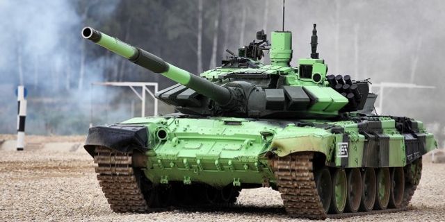 Tacikistan'daki Rus üssüne 30 yeni tank