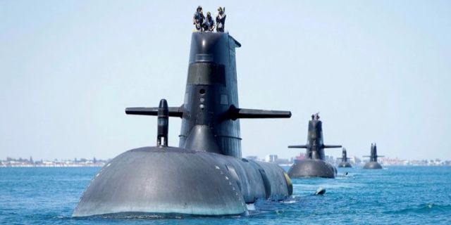 Avustralya'nın eski denizaltı filosu, 2050'lere kadar görev alabilir
