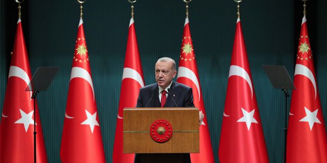 Erdoğan: Teröristlerin kol gezdiği yaylalardan turist sesleri yankılanıyor