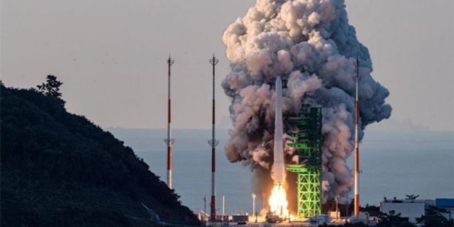 Güney Kore’den başarısız uzay roketi denemesi