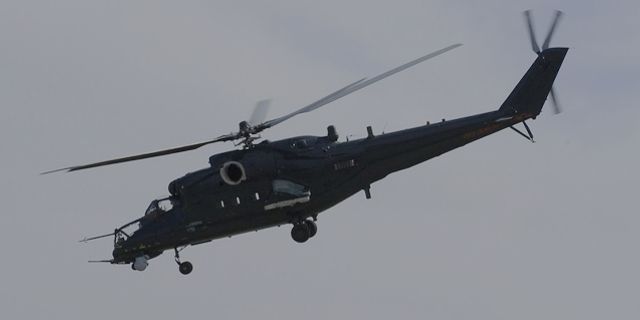 Azerbaycan ordusuna ait bir askerî helikopter düştü