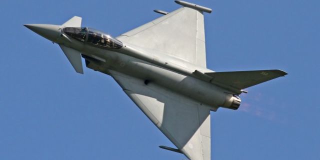 Kuveyt'te ''Typhoon'' uçakları ile ilgili dava yeniden gündemde