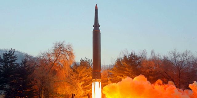Kuzey Kore'den "yeni tip hipersonik füze" açıklaması