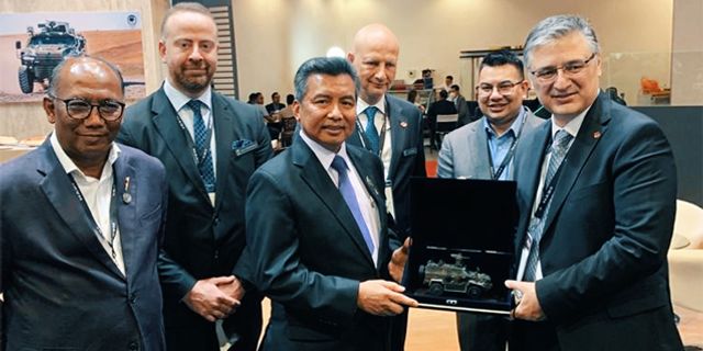 Malezya Savunma Bakan Yardımcısı'ndan Nurol Makina'ya ziyaret