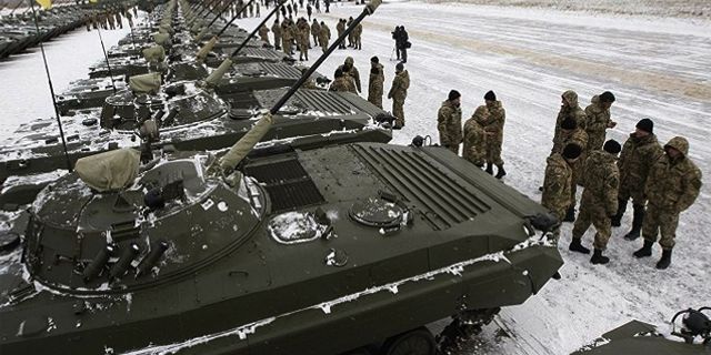 Almanya Ukrayna'ya ağır silah göndermeyi onayladı
