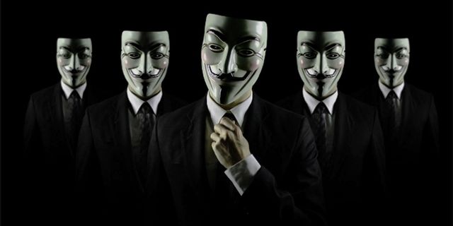 Qiwi’yi 'hack'leyen Anonymous, verileri sızdırdı