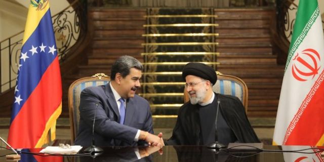 İran ile Venezuela arasında 20 yıllık stratejik iş birliği anlaşması