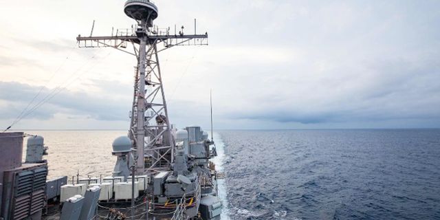 ABD gemileri Tayvan Boğazı'ndan geçiş yaptı