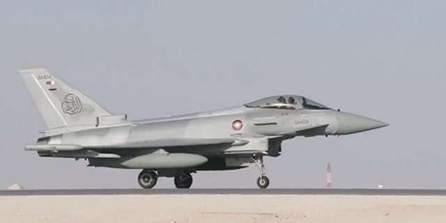 Eurofighter Typhoon uçakları Katar'da