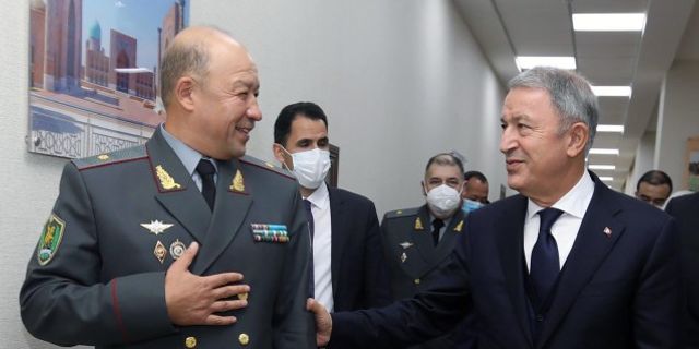 Hulusi Akar Özbekistan Savunma Bakanı ile telefonda görüştü