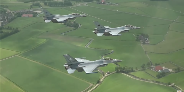 Ukraynalı pilotlar F-16 eğitimlerine hazırlanıyor