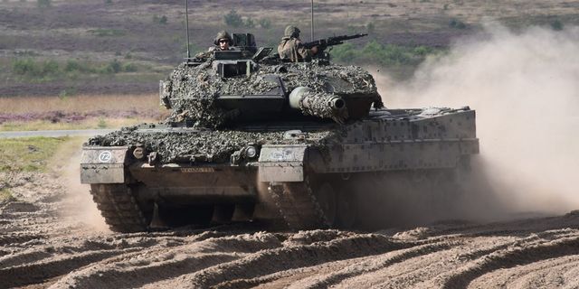 Macaristan'a ilk Leopard 2A7HU teslimatı