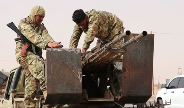 Sirte'ye yönelik askeri sevkiyatlar sürüyor
