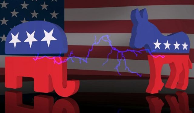 Facebook, ABD seçimlerinde taraf tutuyor iddiası