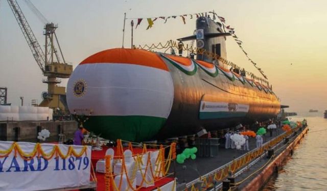 Fransa, Hindistan’ın nükleer denizaltı projelerine ortak olacak